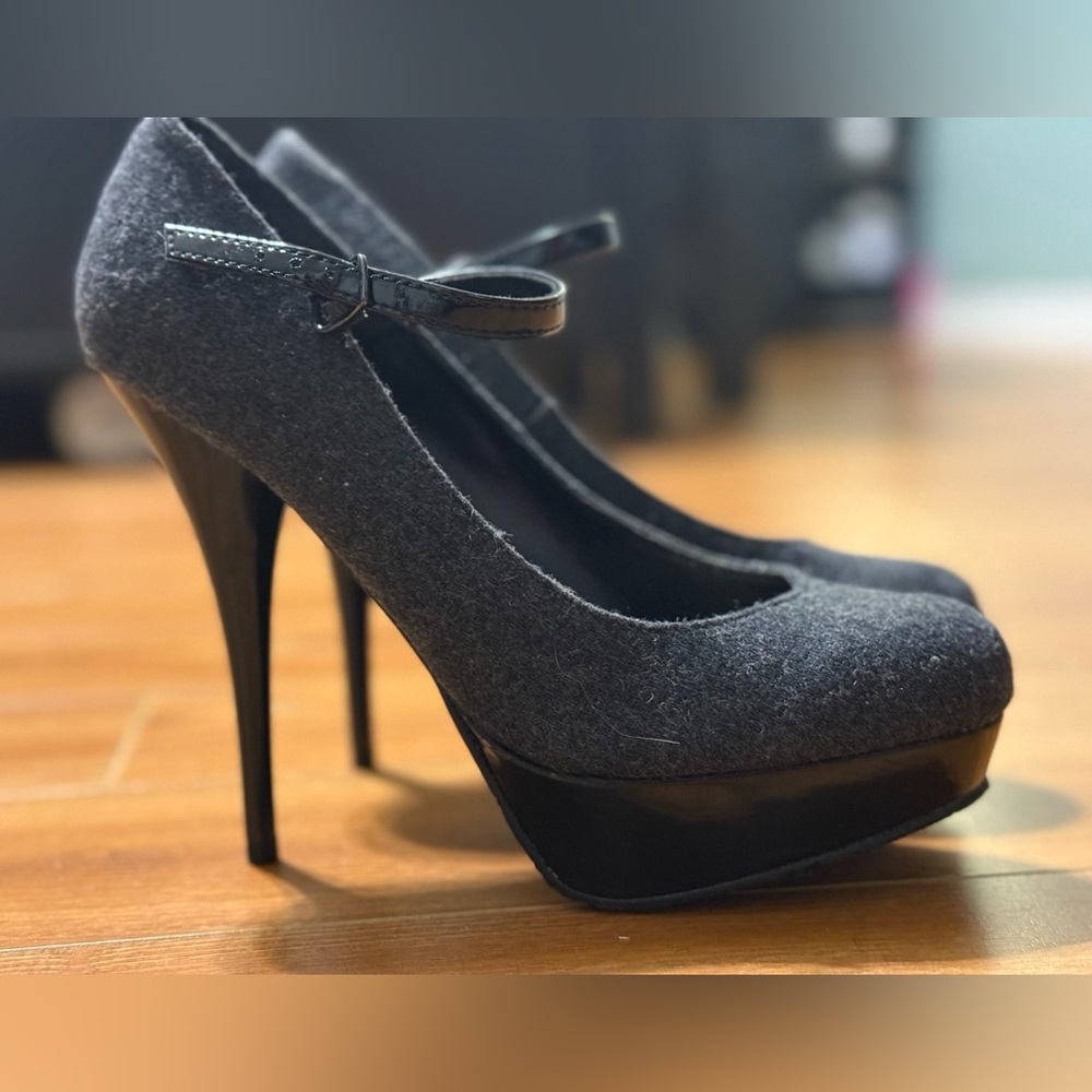 Candies Platform Heels, size 7.